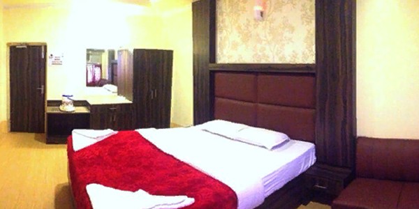 Deluxe Double Bed Ac Room